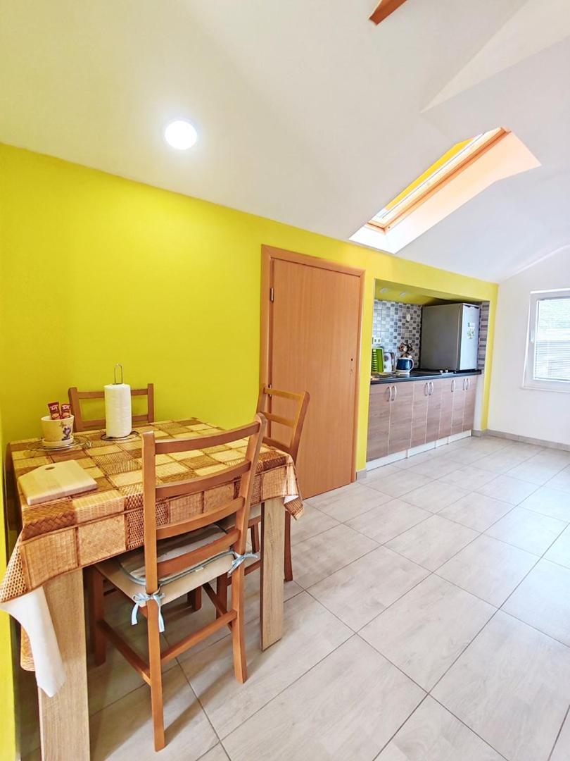 Apartment Pengo Neum
